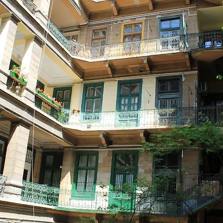 Fanni Budapest Guesthouse-2