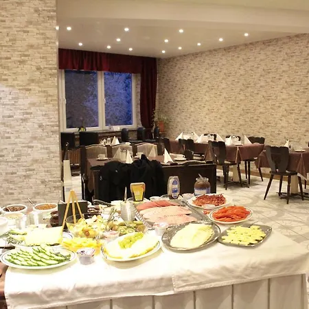Hotel Holl-2