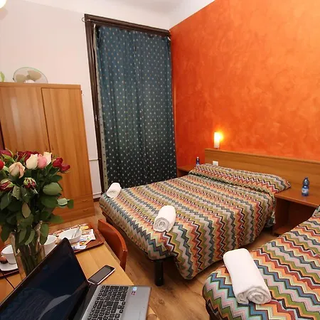 Hotel Brasil Milan-3