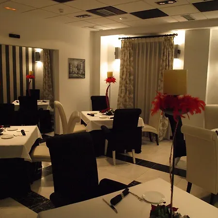 Los Almirantes Hotel Boutique-3