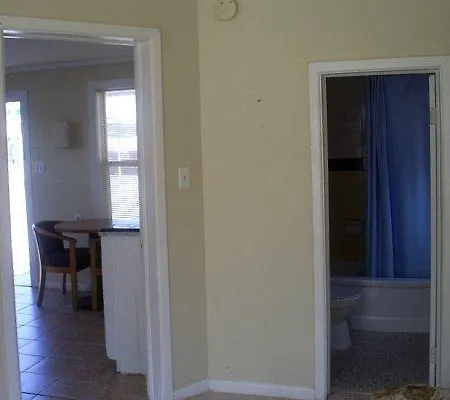 Crestview Inn-2