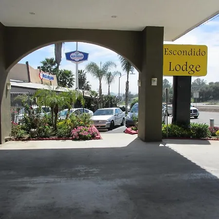 Escondido Lodge-3
