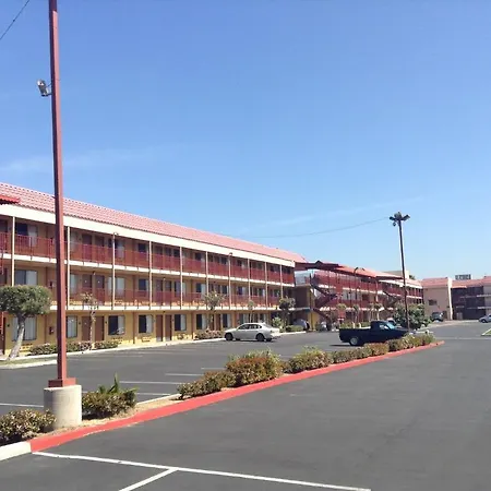 Budget Inn Anaheim/Santa Ana-3