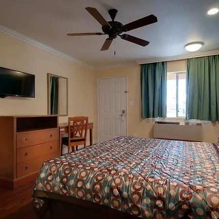 Vagabond Inn Buttonwillow I-5 Exit 253-3