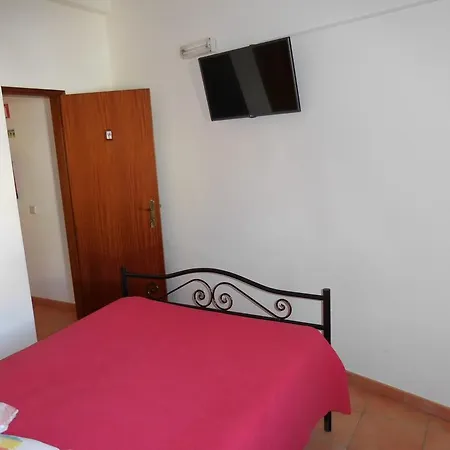 Casa de Hóspedes Celeste by Portugalferias-3