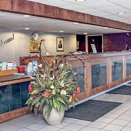Travelodge Peoria Hotel And Conference Center-2