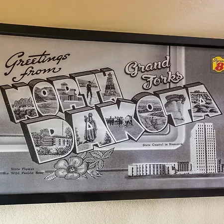 Super 8 By Wyndham Grand Forks-2