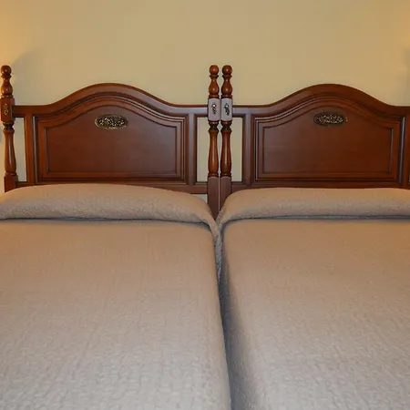 Hostal Revinuesa-2