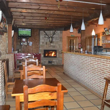 Hostal Revinuesa-3