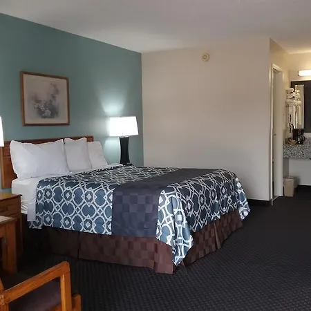 Americas Best Value Inn Blue Ridge-3