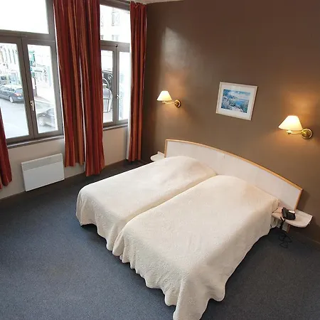 Hôtel Les Frangins-3