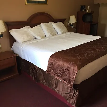 Shamrock Motel Hot Springs-2