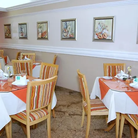 Harbor Regent Suites-3
