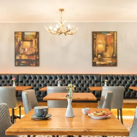Docklands Lodge London-3