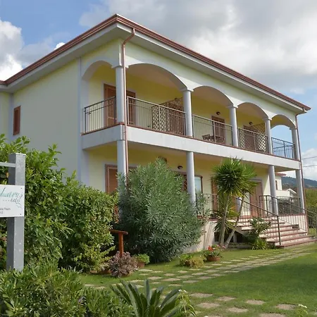 Larus Hotel-3