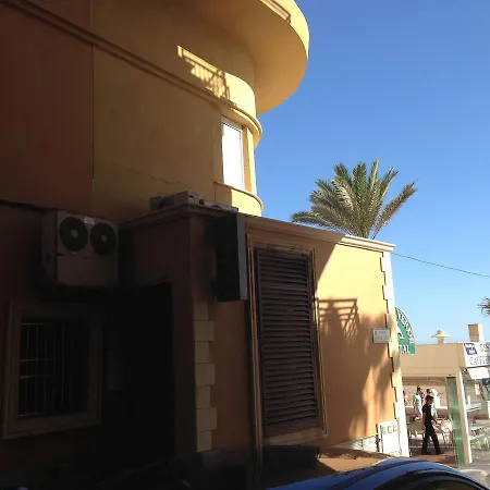 Hostal Delfin Verde-2