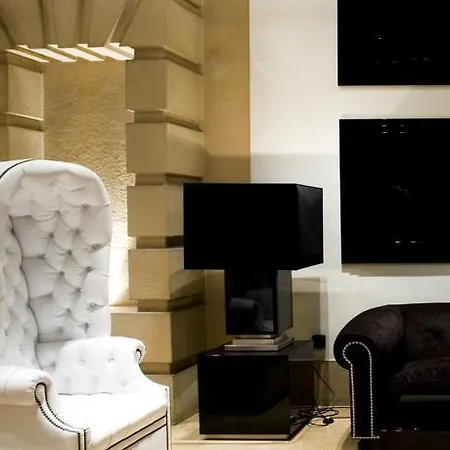 Hotel Clarin-2