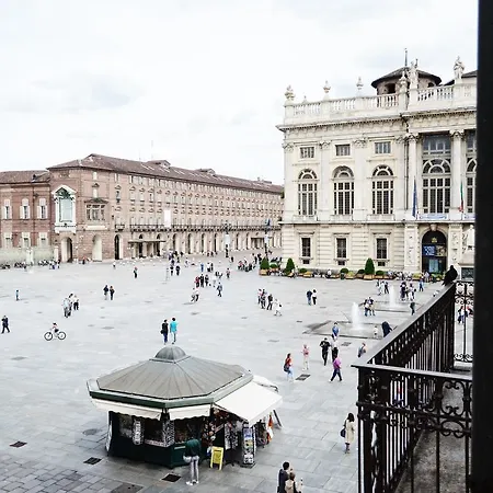 Piazza Castello Suite-3