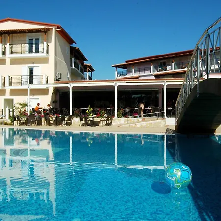Majestic Hotel & Spa-3