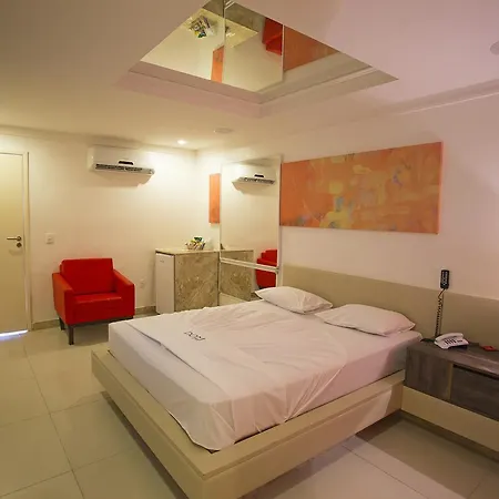 Dom Suites Motel (Adults Only)-3