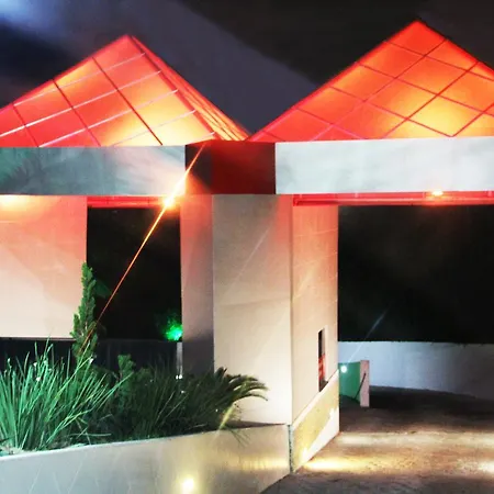 Dom Suites Motel (Adults Only)-2