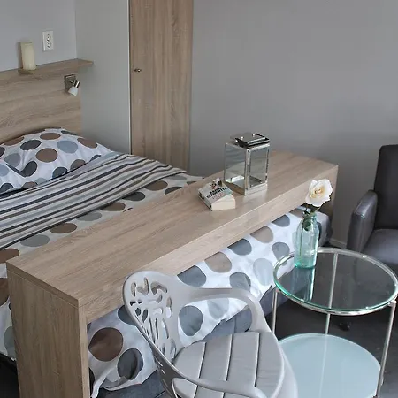 Hotel Chalets Middelburg-3