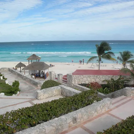Cancun Beach Aparthotel By Solymar-3