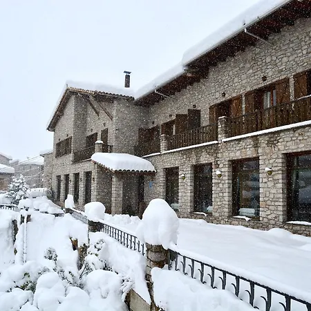 Hostal La Neu-3