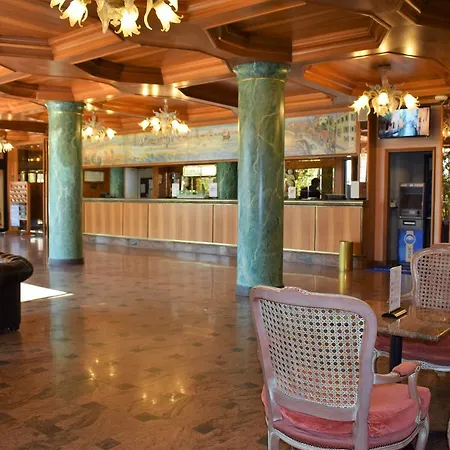 Russott Hotel-2
