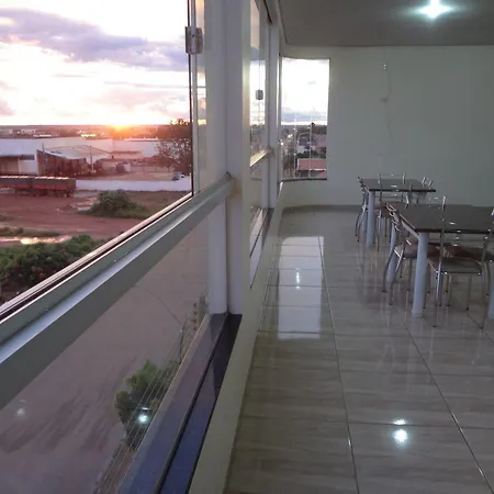 Golden Hotel-3