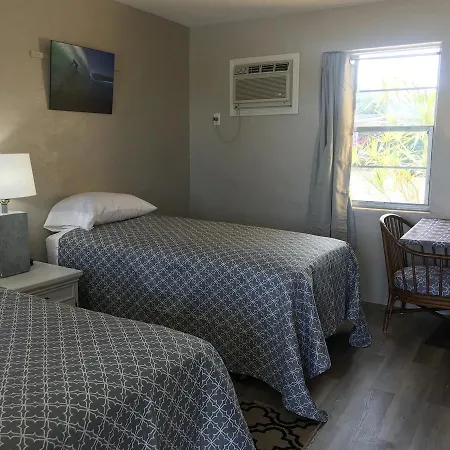 Pennwood Motor Lodge-3