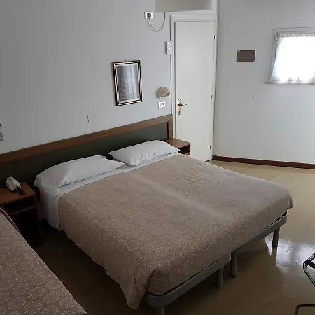 Hotel Residence Adriana-2