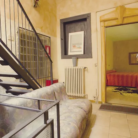Hotel Centrale-3