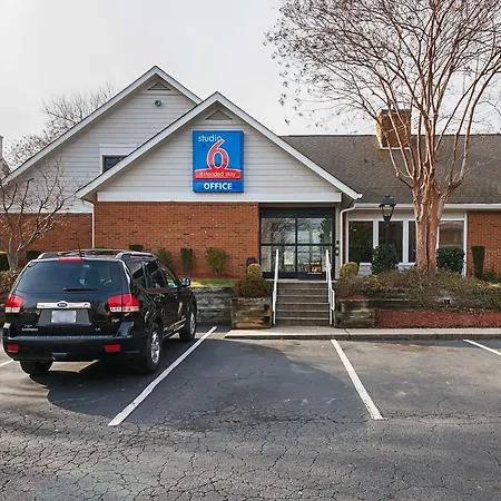 Studio 6 Extended Stay - Greensboro, Nc-3