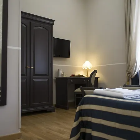 Hotel Navy-3