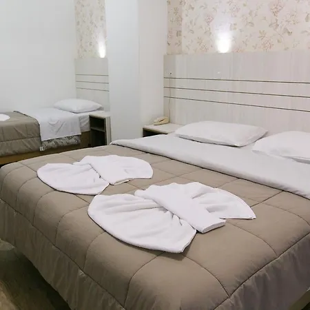 Hotel 13 Linden-3