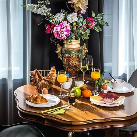 Boutique Hotel Box 5-2
