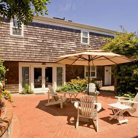 The Courtyard-3