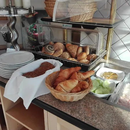 Landgasthof Hotel Zum Hirschenstein, Pension Garni-2