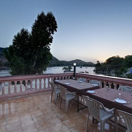 Hotel Lake Palace-2