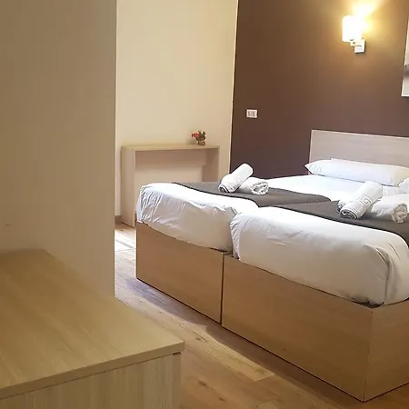 Hostal Barcelona Travel-2