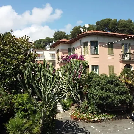 Hotel La Scogliera-3