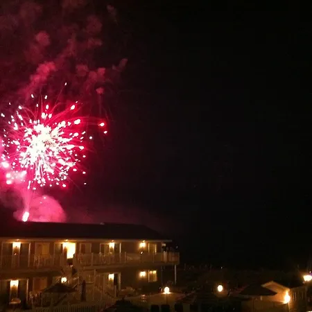 The Beachwood-2