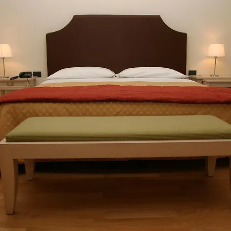Gallery Hotel Recanati-2