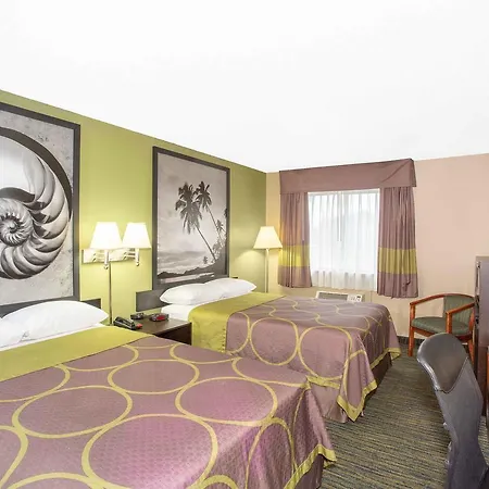 Super 8 By Wyndham Panama City-2