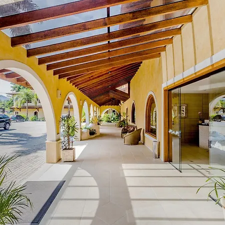 Beach Hotel Cambury-2
