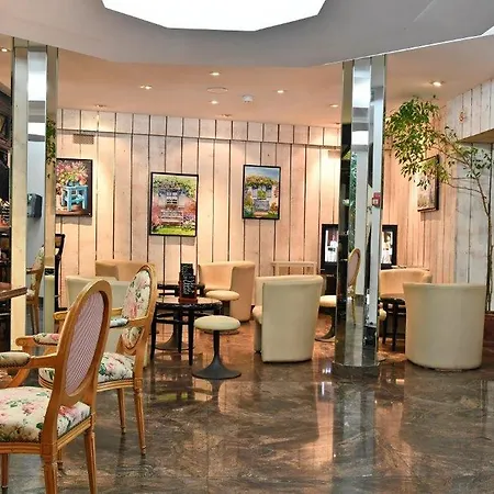 Le Grand Hotel-3