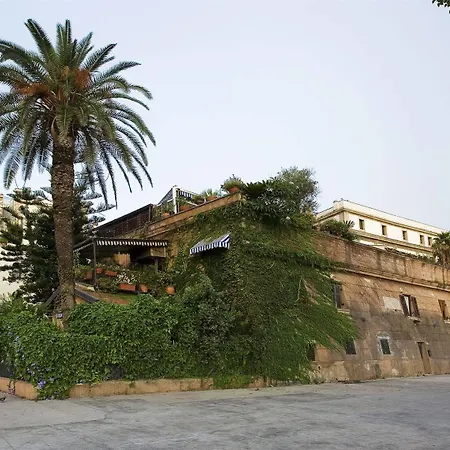 Cleopatra B&B-3