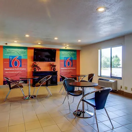 Motel 6-Columbia, Mo - East-3
