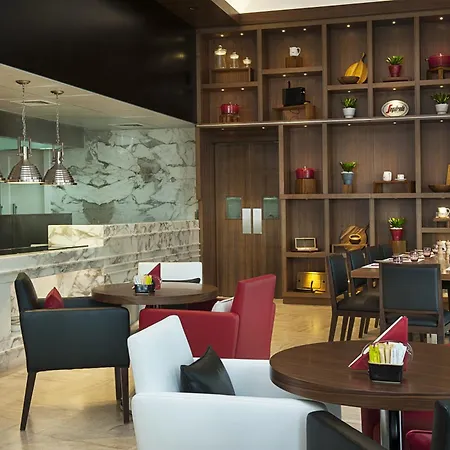DAMAC Maison Cour Jardin-3